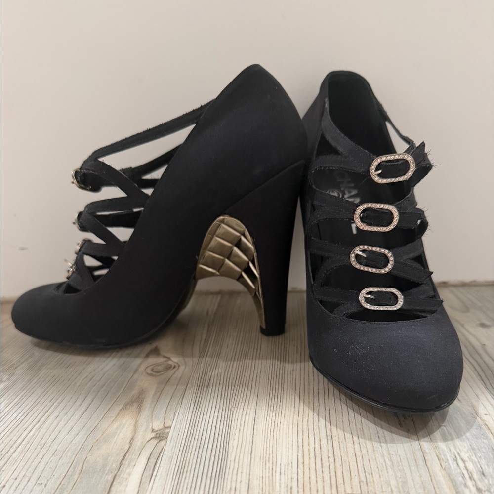 Chanel rhinestone buckle wedge heels 37.5